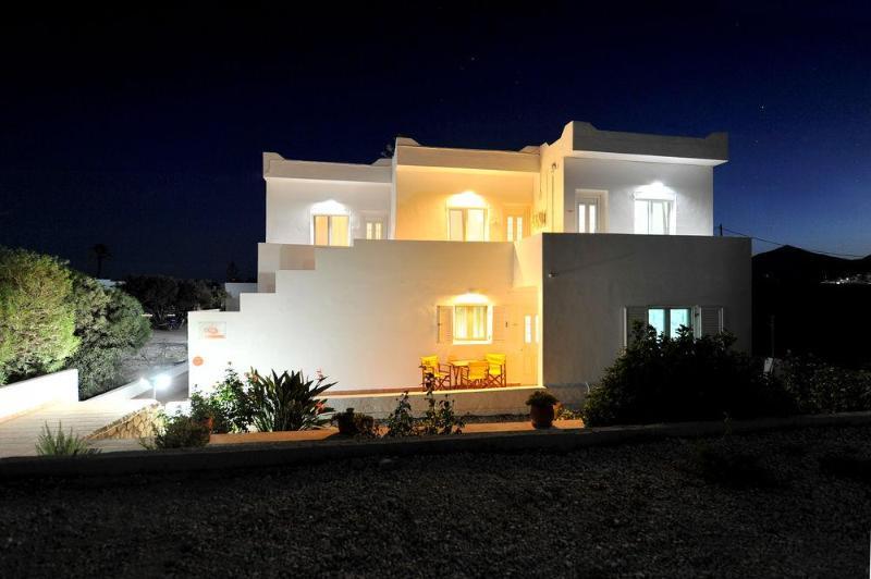 Finikas Studios Adamantas  Exteriér fotografie