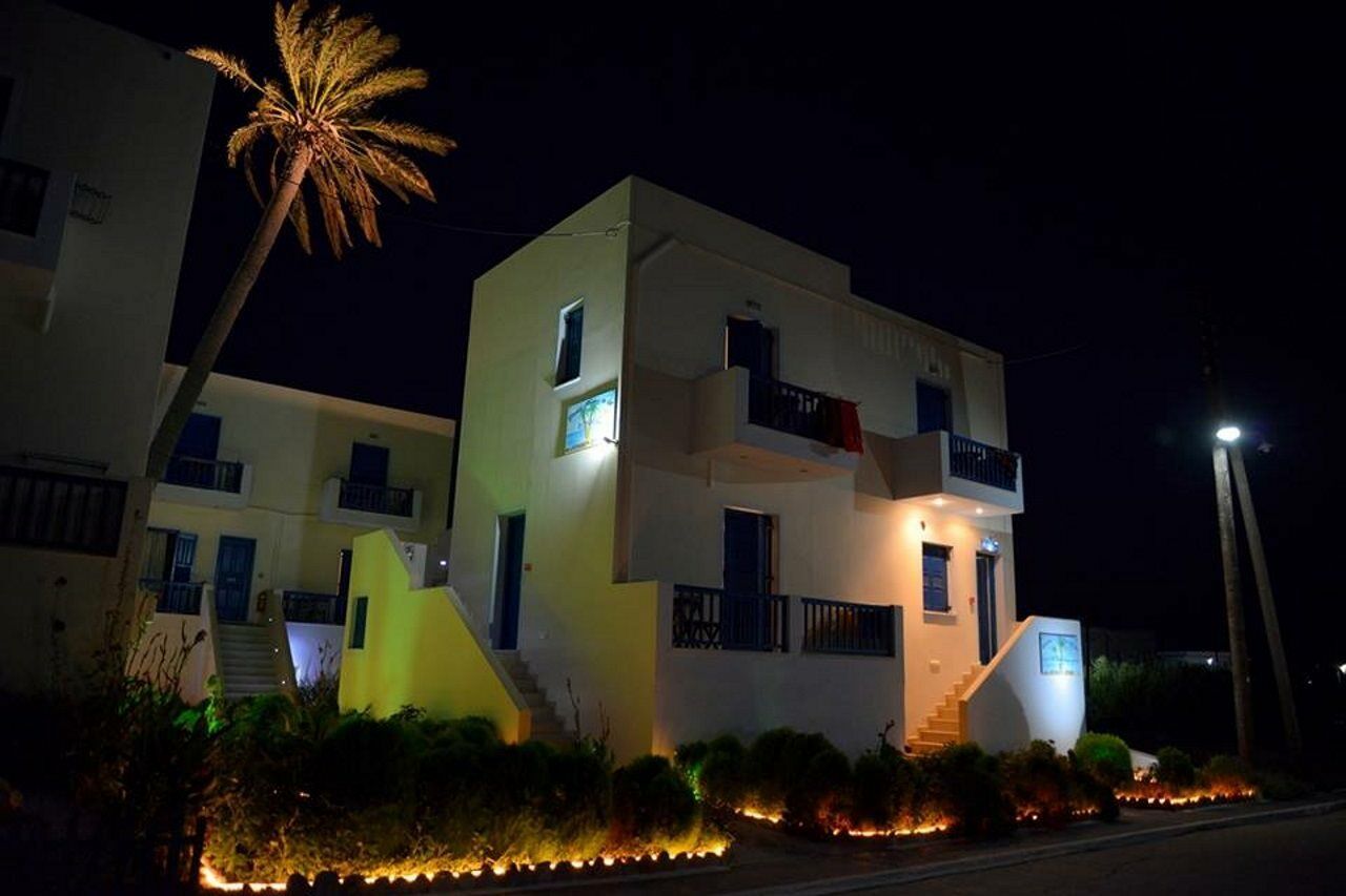 Finikas Studios Adamantas  Exteriér fotografie