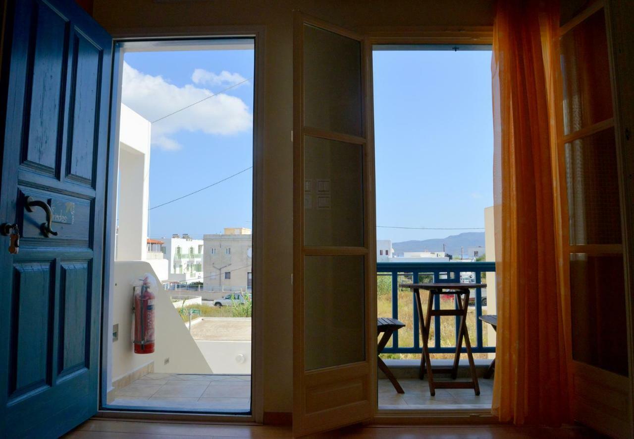 Finikas Studios Adamantas  Exteriér fotografie